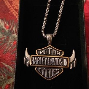- HD Willie G Skull Necklace